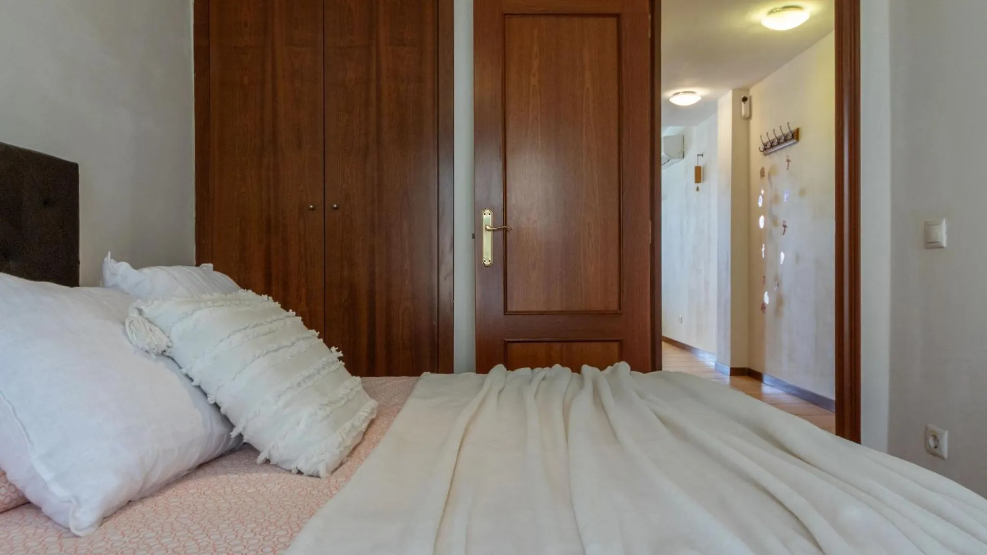 Apartment Paola By Interhome L'Eucaliptus